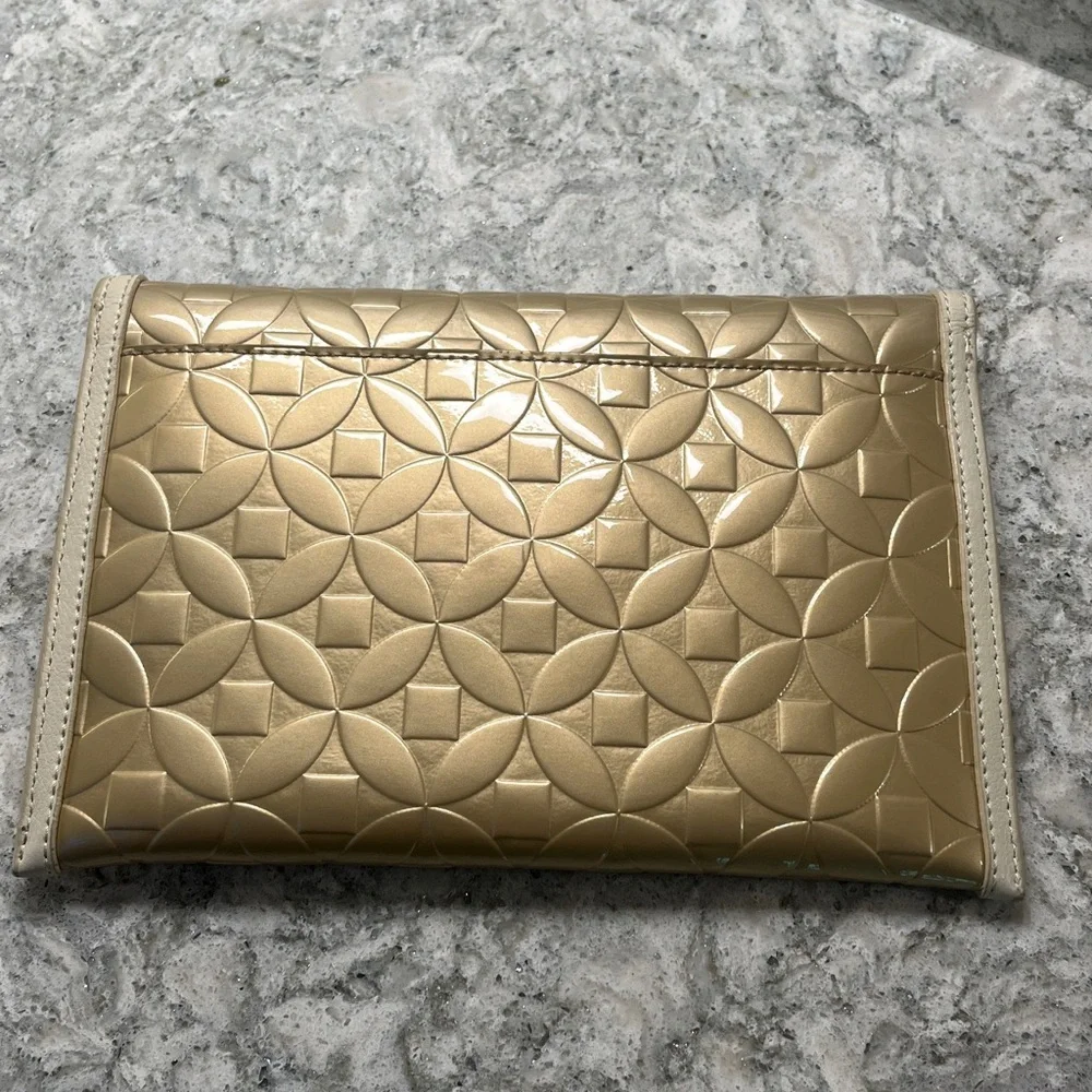 Spartina Gold Leather Clutch Handbag ~ 
Excellent condition - Picture 3 of 9